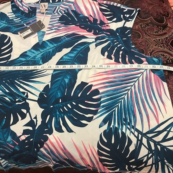 Worthington top/blouse size 5X, colors white turquoise black white pink. - Picture 4 of 13